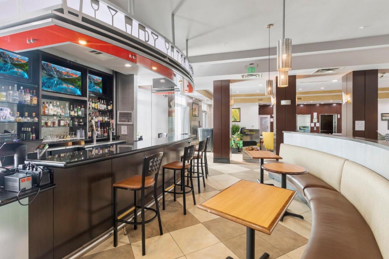 Holiday Inn Hotel & Suites Waco Northwest By Ihg Bellmead Exterior foto