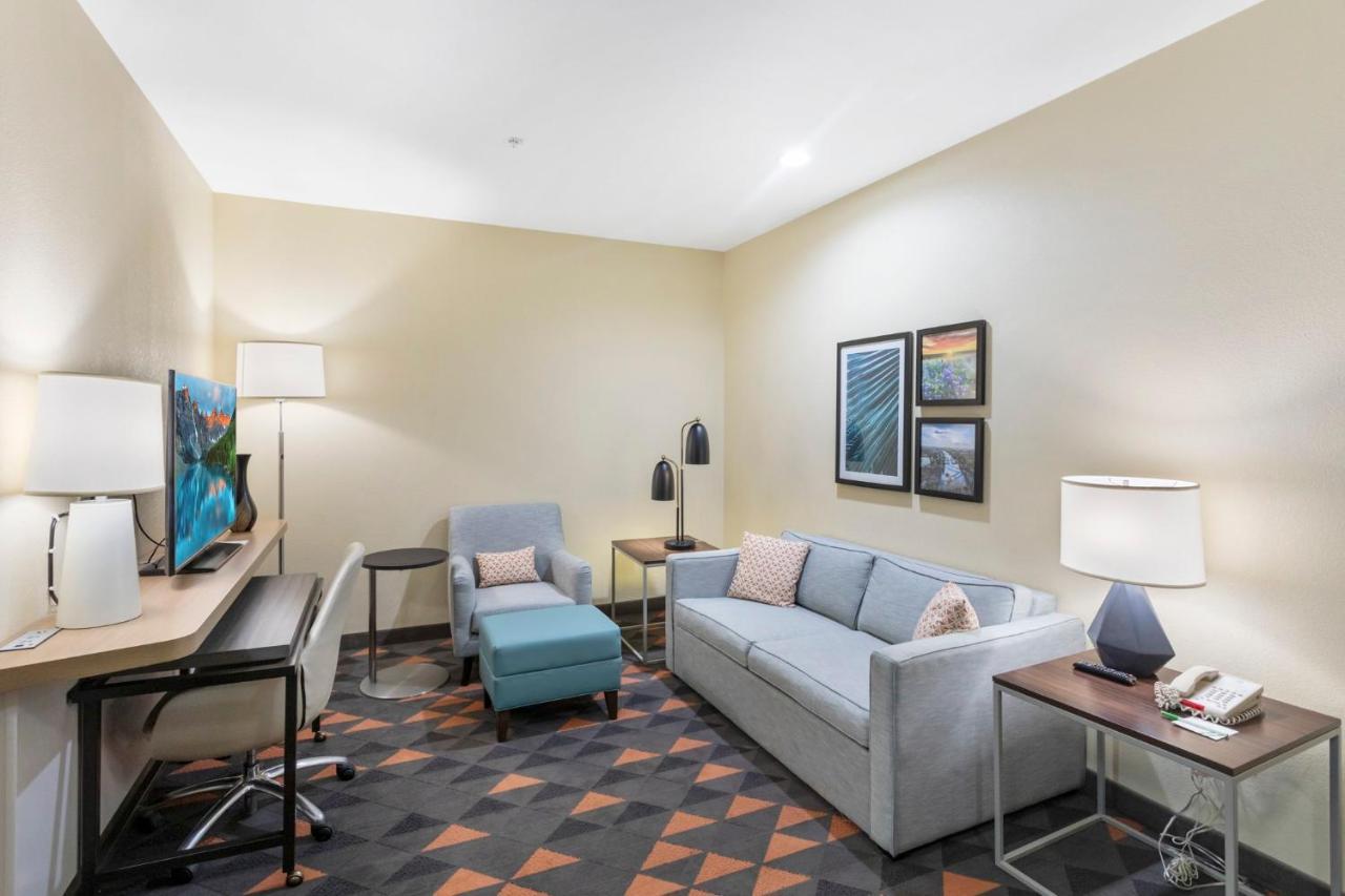Holiday Inn Hotel & Suites Waco Northwest By Ihg Bellmead Exterior foto