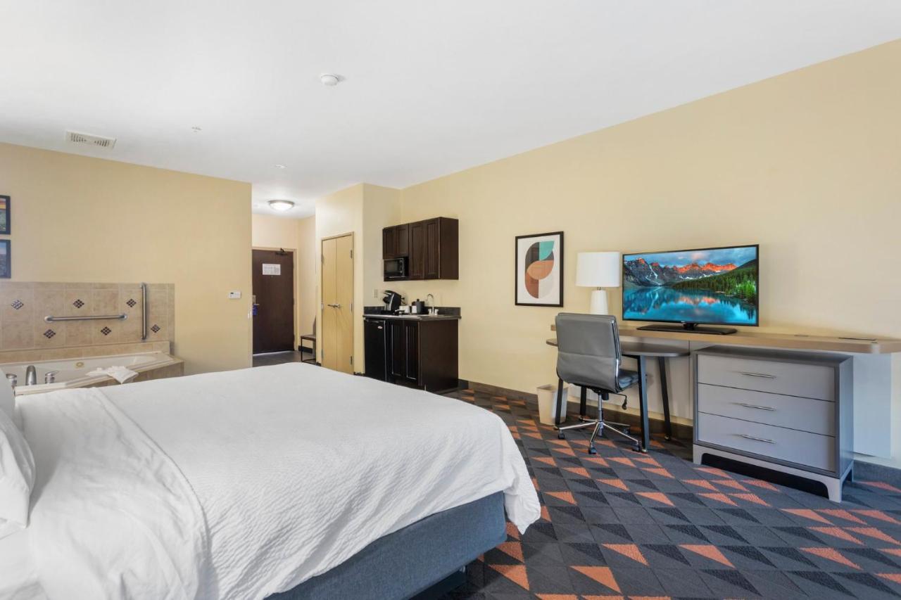 Holiday Inn Hotel & Suites Waco Northwest By Ihg Bellmead Exterior foto