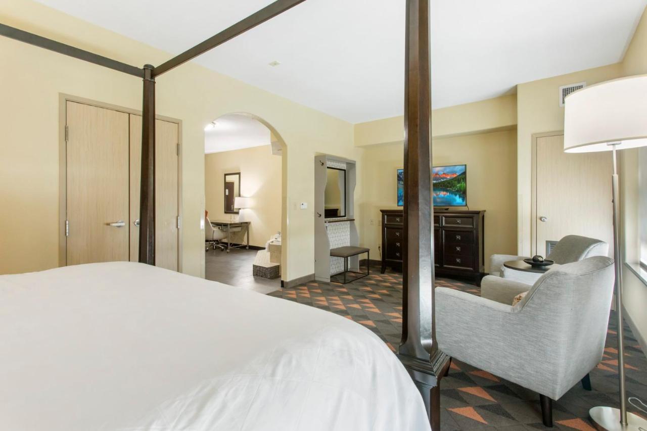 Holiday Inn Hotel & Suites Waco Northwest By Ihg Bellmead Exterior foto
