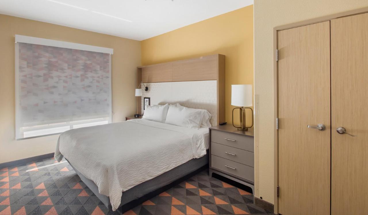 Holiday Inn Hotel & Suites Waco Northwest By Ihg Bellmead Exterior foto